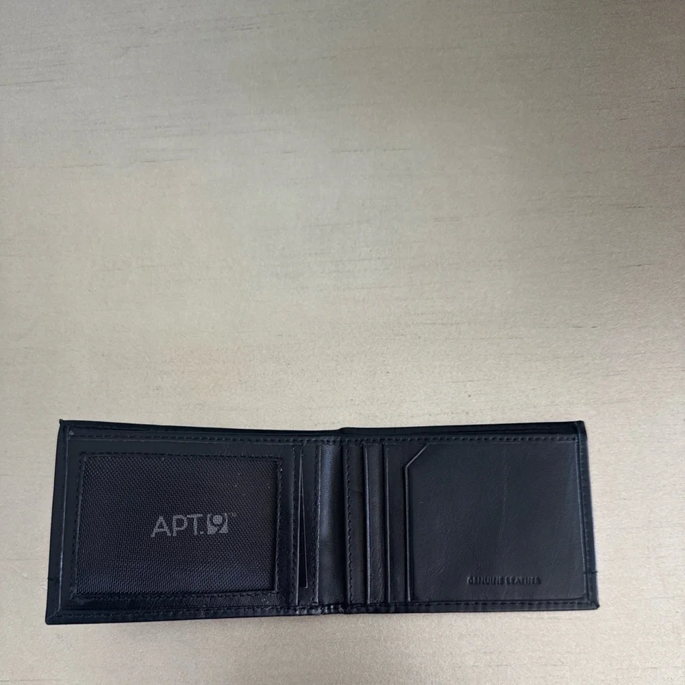 Apt. 9 Men's Black Genuine Leather Bifold Wallet - Slim Classic Design
